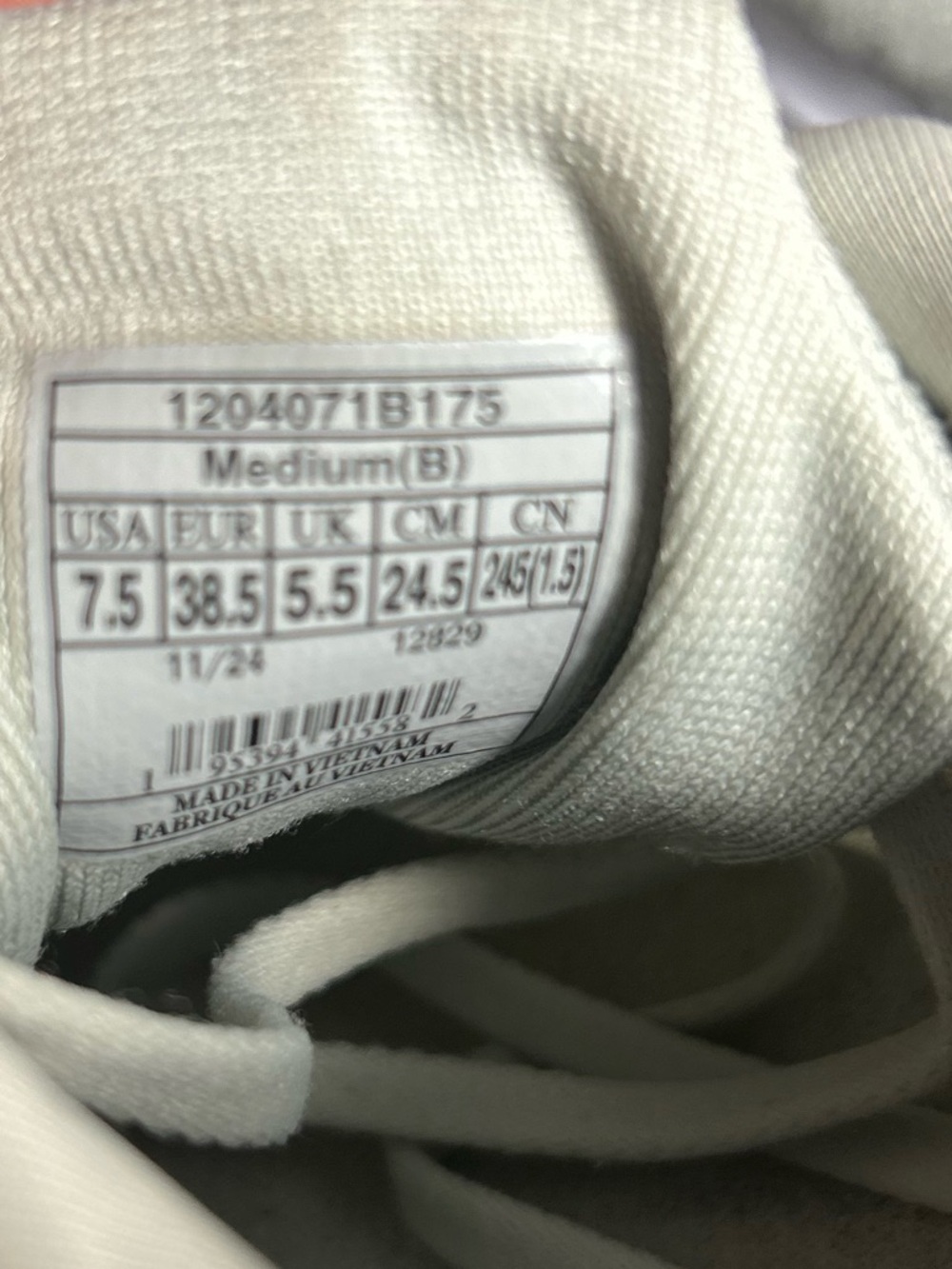 Brooks Ghost Neutral Running Shoe Light Grey Purple Accent Sneakers Size 7.5 - Picture 8 of 11